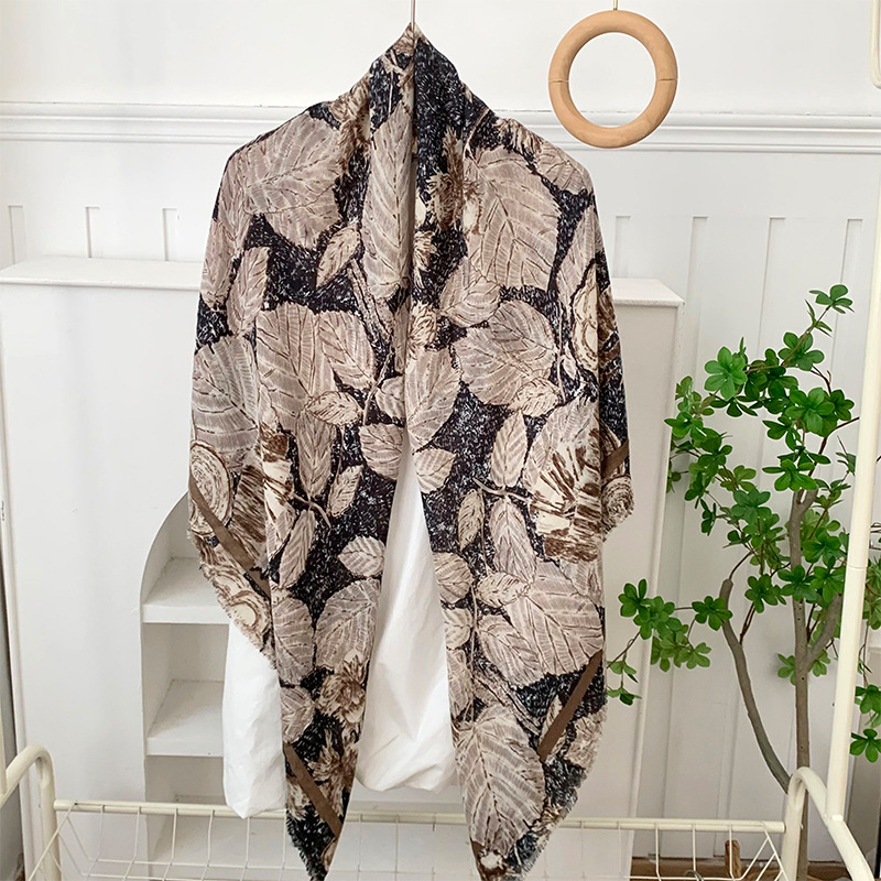 Bufanda de seda, bufanda cuadrada, sensación de alta calidad, estilo bohemio, multiusos, todo fósforo, bufanda, bufanda, pañuelo en la cabeza, chal exterior