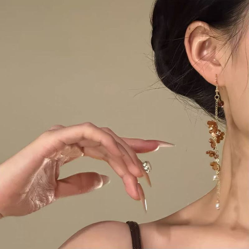 桐月摇梦~秋冬美拉德花朵流苏耳钉女高级感2025新款独特耳环耳饰|undefined