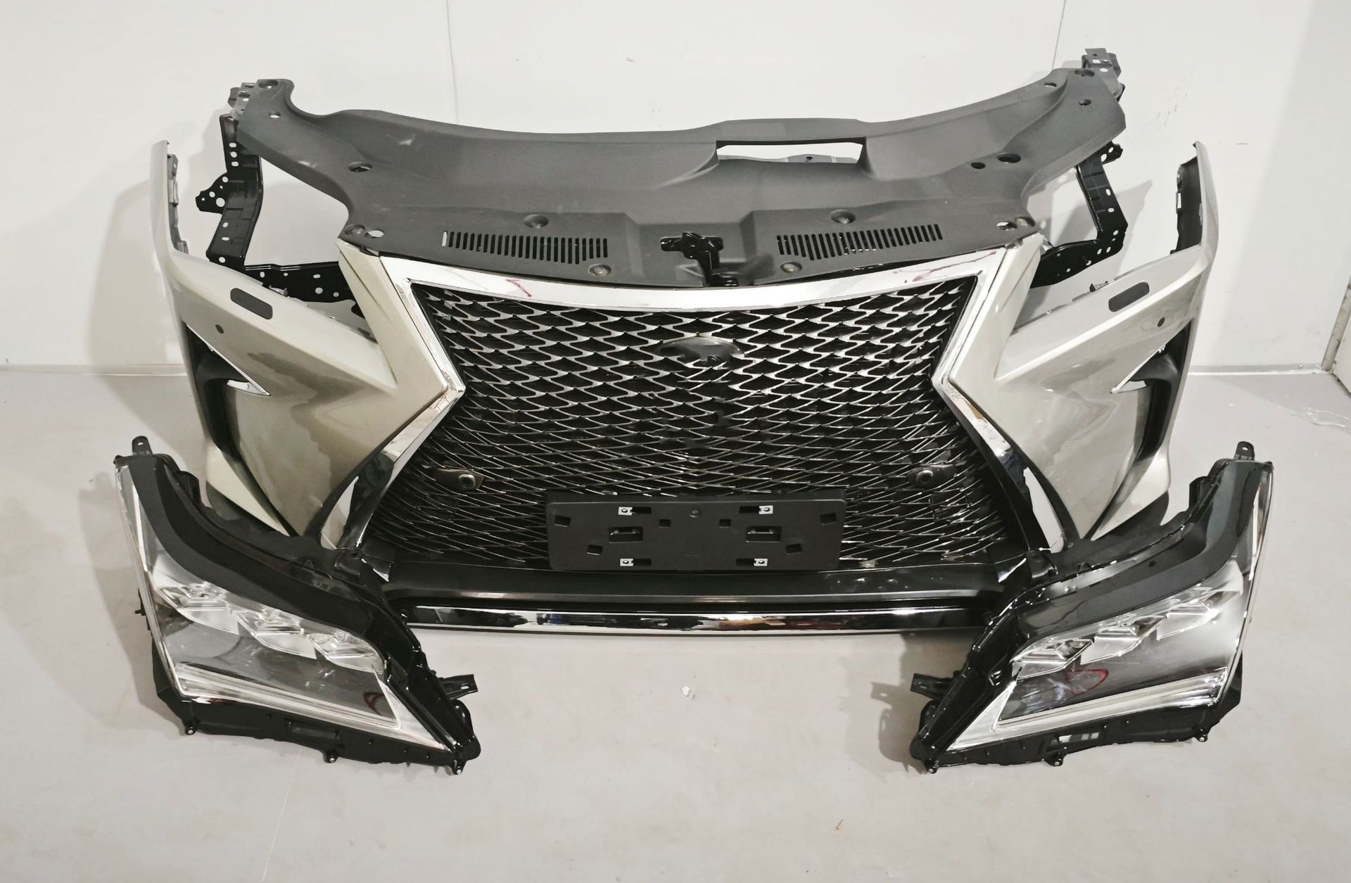 Suitable for Lexus Rx 300 350 450H Al20 Front Grille, Front Bumper, Front Nose