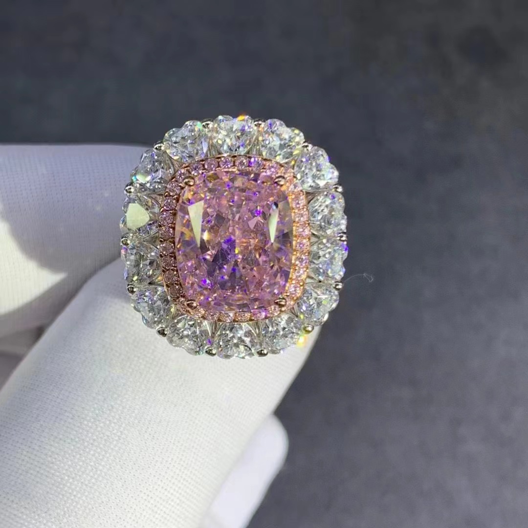 Diamante en forma de almohada Rosa corte anillo de diamante de alto carbono 6 quilates VVS grado D color 3EX anillo de platino galvanizado de cinco capas de espesor