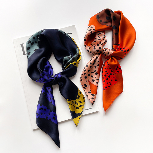 New 70 silk small square scarf for women, Korean version printed mulberry silk decorative scarf, autumn and winter warm scarf and scarf