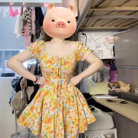 大码女装方领泡泡袖碎花连衣裙女夏季甜美气质短裙子显瘦遮肉微胖