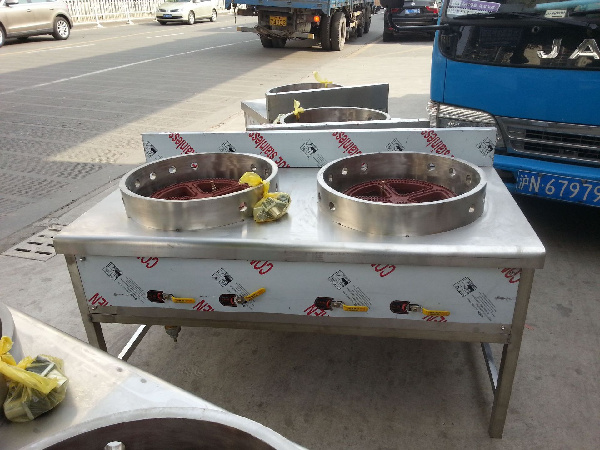 锅贴机商用单锅煎饼机双头燃气煎饺机水煎包炉小杨生煎炉煎包子机