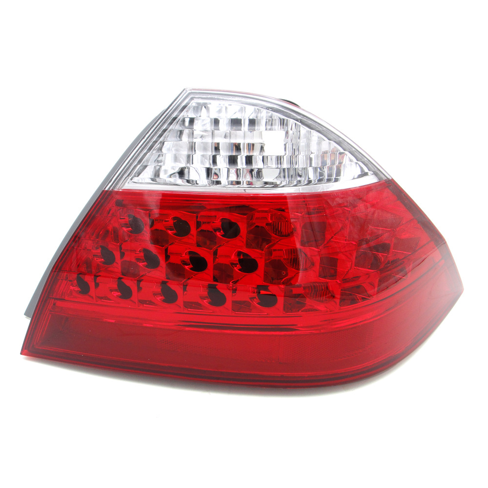 Suitable for 2006-2007 Model 7.5Th Generation Accord Sedan Rear Tail Light Semi-Assembly Brake Light Turn Signal Light