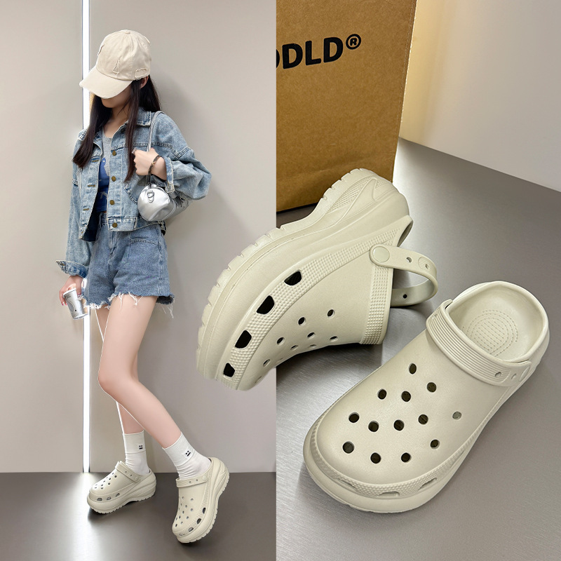 26-Year-Old New Model Summer Clogs for Women, Indoor and Outdoor, Lightweight and Comfortable with a Stepping-On-Clouds Feel, Thickened Eva Sandals, Beach Shoes