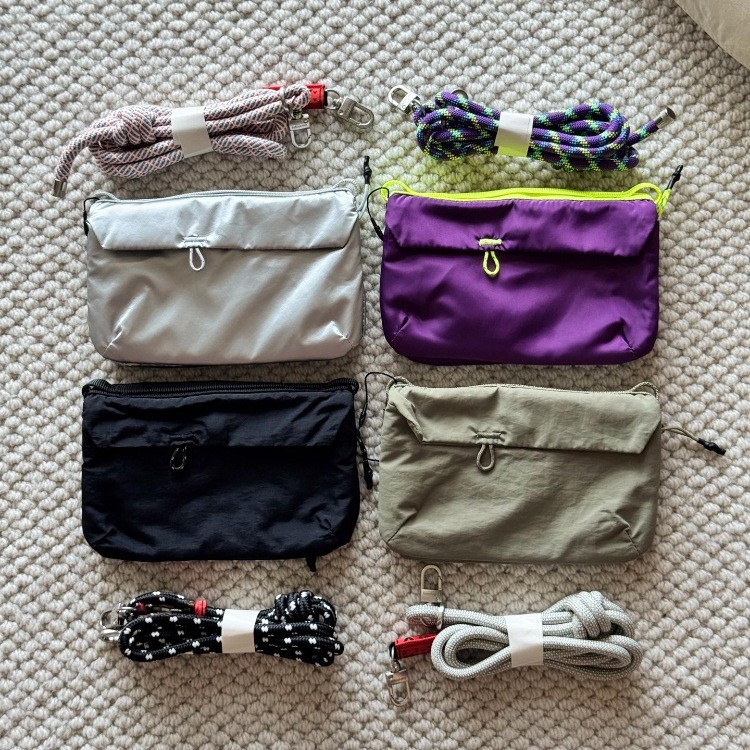 New folding casual crossbody bag for women and men, portable, lightweight, waterproof, and large capacity for outdoor travel.