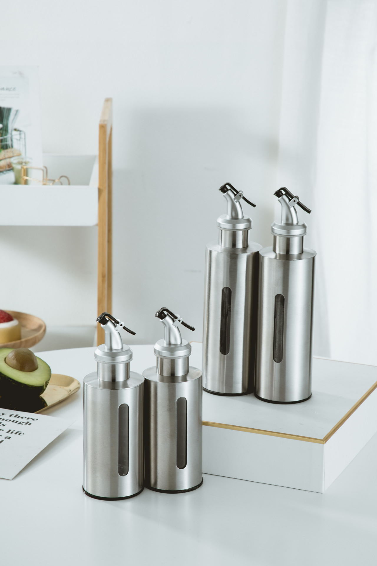 Stainless steel oil bottle spice bottle visual oil control bottle oil control jar kitchen spice bottle light soy sauce barbecue vinegar gold-plated