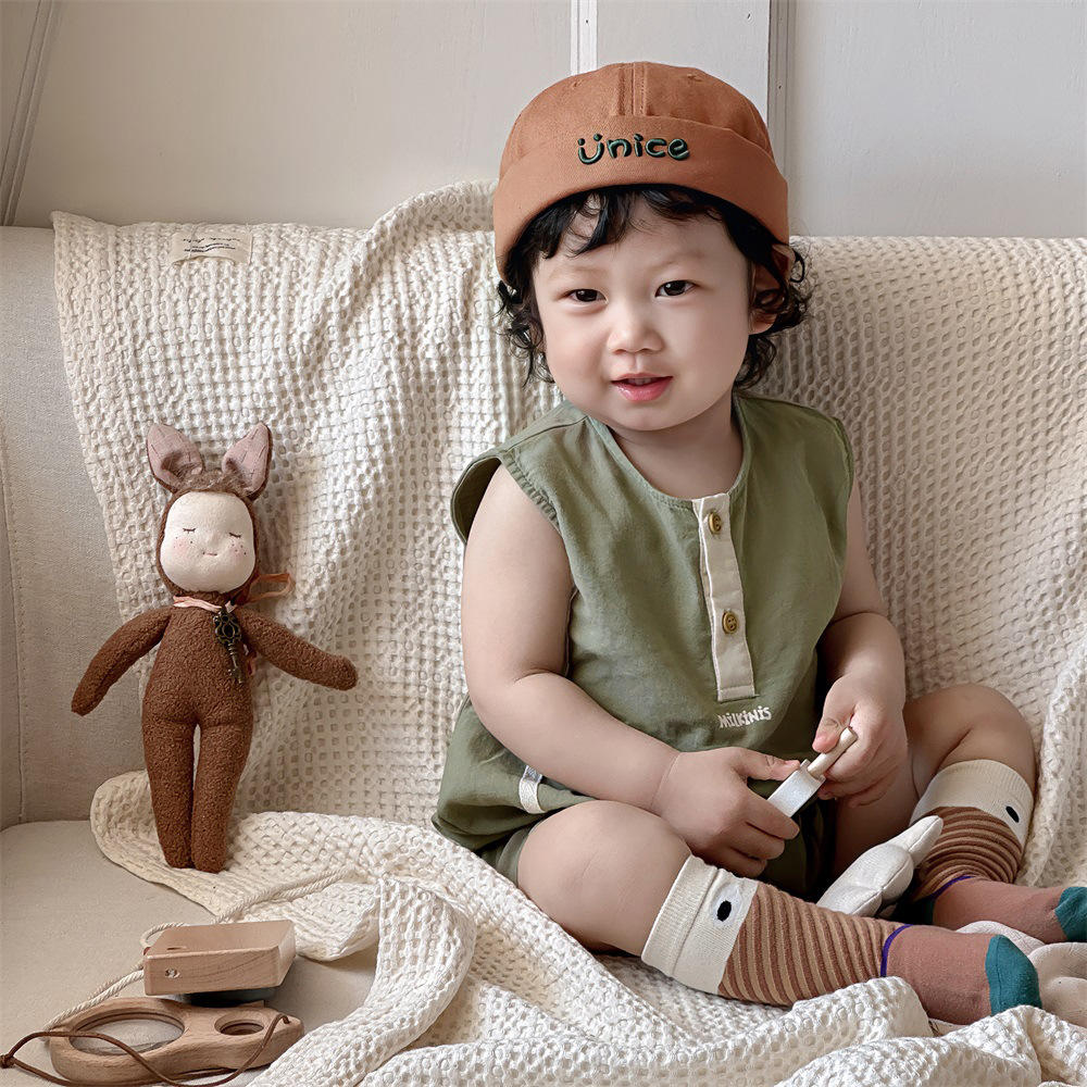 Spot ropa para niños coreanos mono de bebé estilo de verano bebé cómodo, suelto y lindo traje de salida algodón sin mangas gatear corto