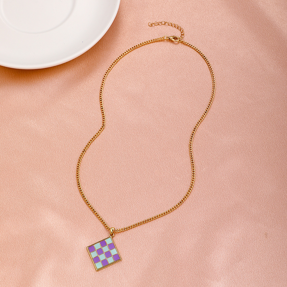 Cross-border New Geometric Square Pendant Necklace Color Dripping Oil Checkerboard Clavicle Chain Necklace display picture 6