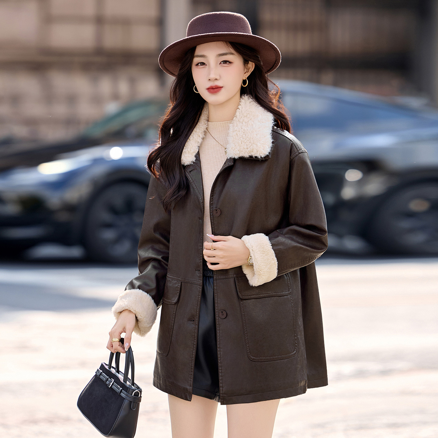 2025 New Autumn and Winter Velvet Leather Jacket Women's Mid-Length Thickeneded Motorcycle Jacket Waist Loose Jacket Women Wa9812