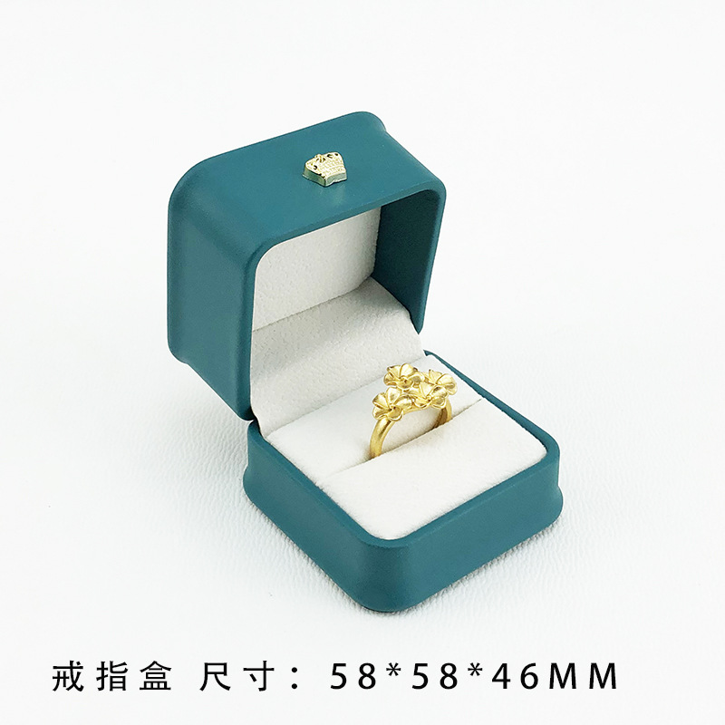 湖水蓝戒指盒.jpg
