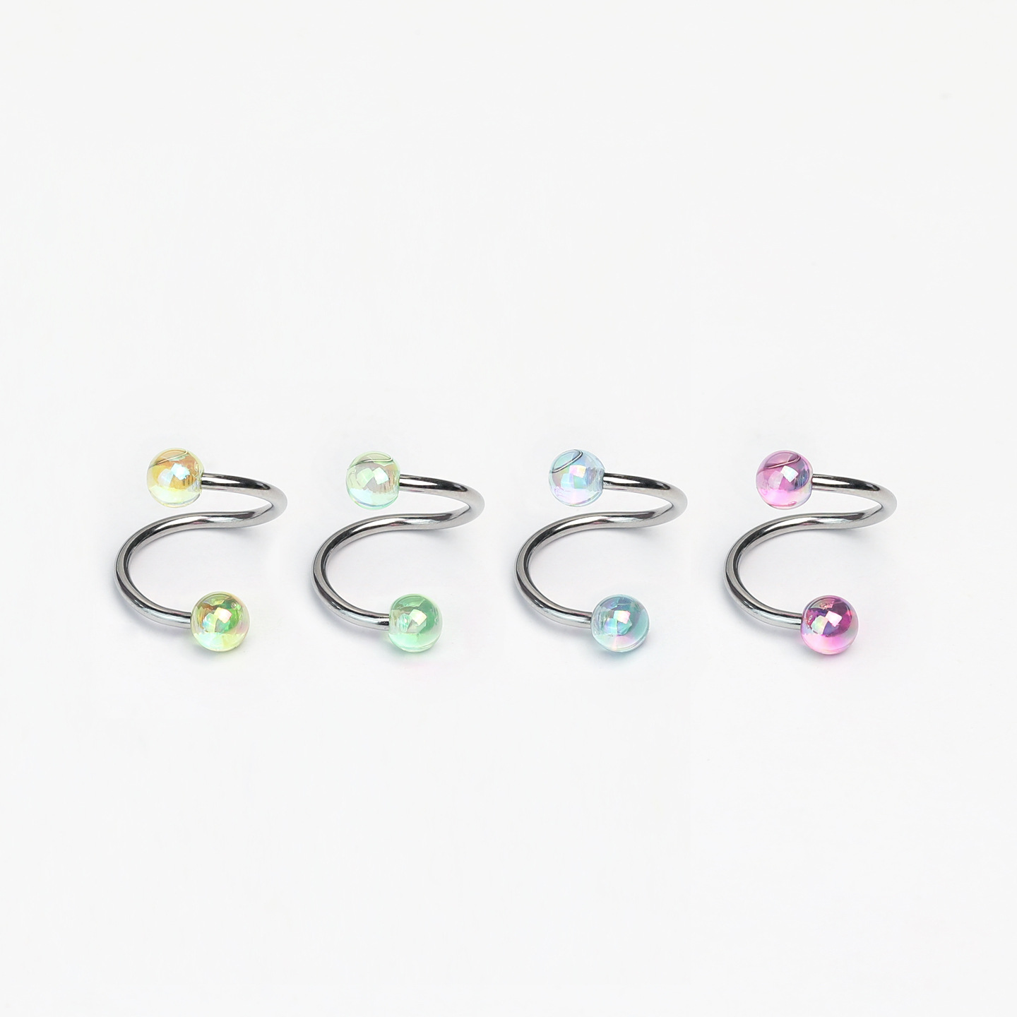 16G labret stud size and finish detail
