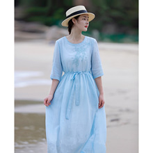 2022年夏季棉麻女装新款文艺旅行原创刺绣捻皱大摆苎麻连衣裙代发