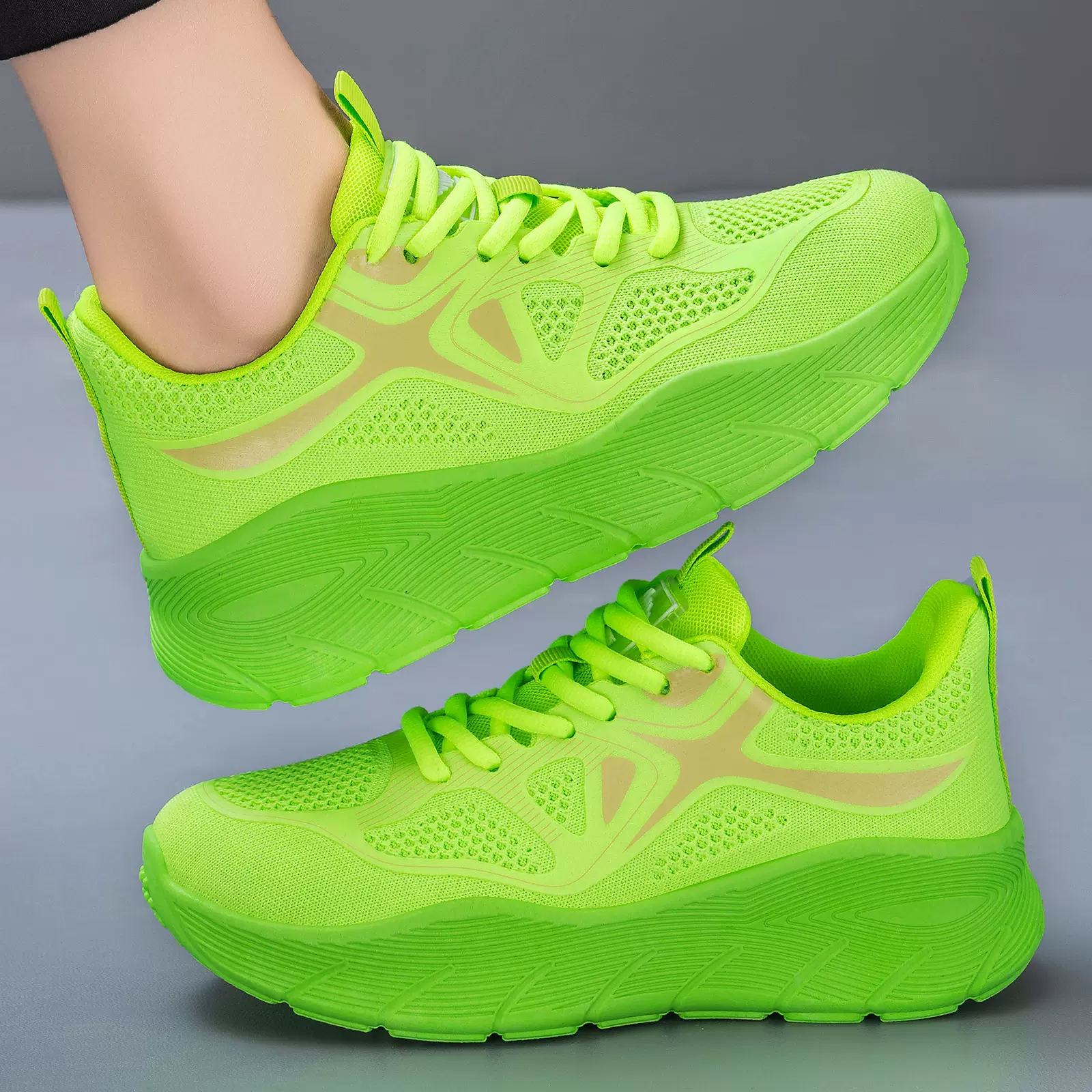 鞋子女跨境新款运动鞋飞织网鞋浅口轻便休闲鞋舒适女鞋百搭单鞋