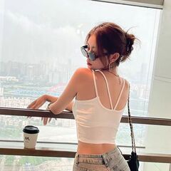 ルースと同じスタイルのダブルショルダーストラップキャミソール胸パッド女性の夏の美しい背中と一体型ブラジャーノースリーブトップロングスタイル