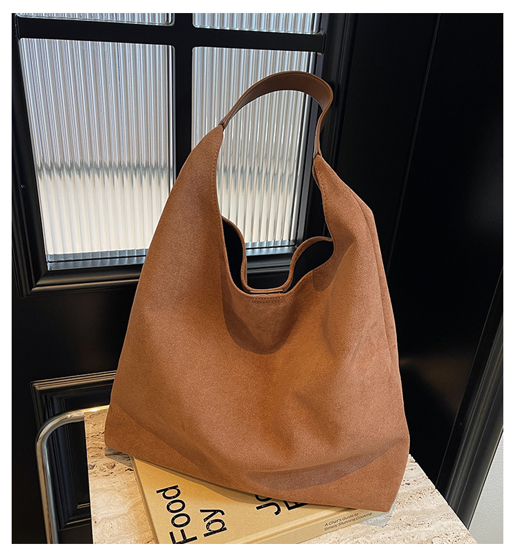 Maillard Tote Bag Women 2024 New Large Capacity Commuter Bag Summer High end Frosted Retro Shoulder Bag_voghion.com