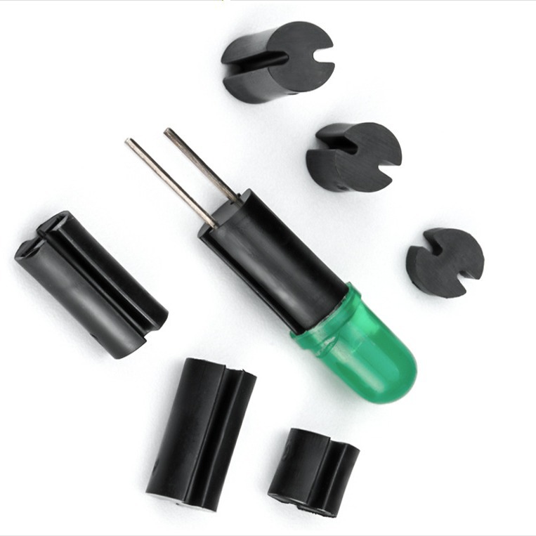 批发供应 4x18 双槽LED灯柱 LED隔离柱双坑led间隔柱 导光柱黑色