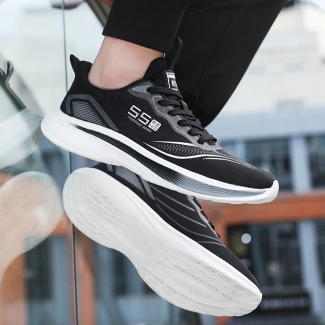 2026 zapatos de hombre nuevos zapatos de verano transpirables de malla ligera zapatos de correr suaves cómodos zapatos de hombre zapatos de pareja