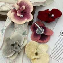 �¿���Ů�L�����m�u׃ɫ���滨������A�l�Ůǰ�~�����A߅�A�^�