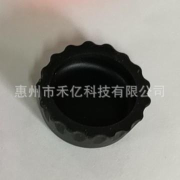 검은색