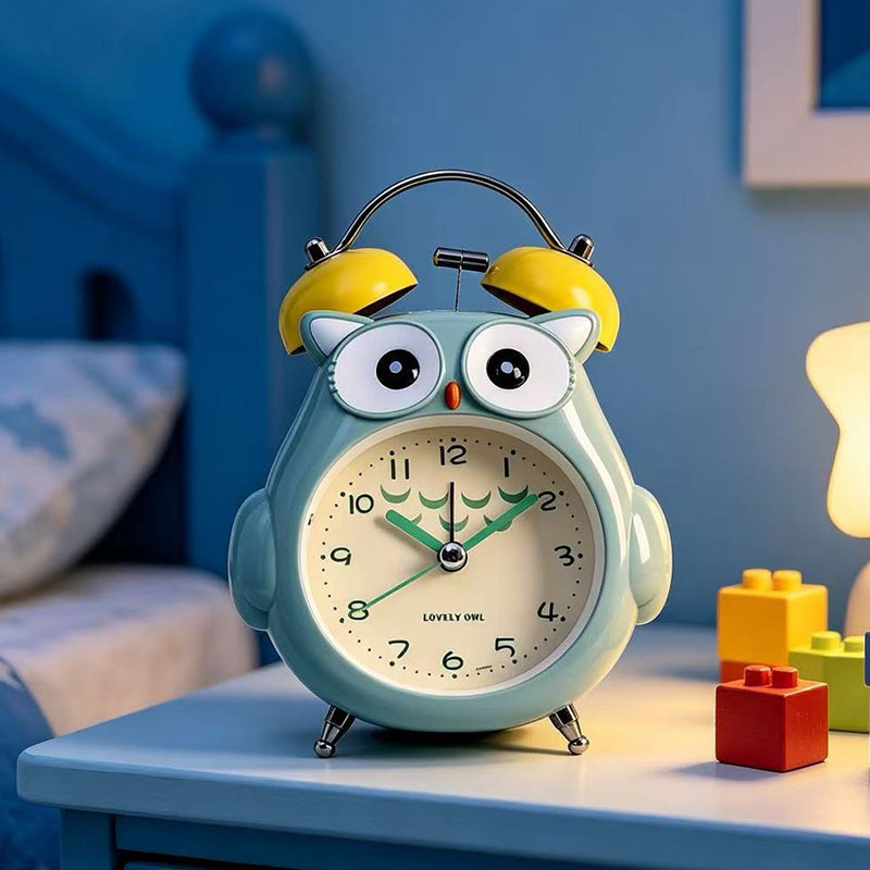 Big Ringtone Metal Creative Personality Mini Alarm Clock Cartoon Student Children Special Luminous Mute Bedside Owl Big Ringtone Metal Creative Personality Mini Alarm Clock Cartoon Student Children Special Luminous Mute Bedside Owl