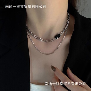 �p�ӯB������Ů�䵭�L��ɫ�ʯ�����l��ë���С���p���i�Ů