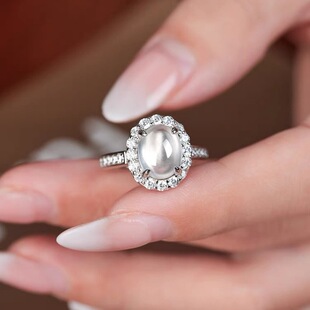 ��Ȼ��͸ˮĭ���ָŮ�r�к��sʯӢ�Ҳ����N���ӵ��_�ڿ��{��ָ�h