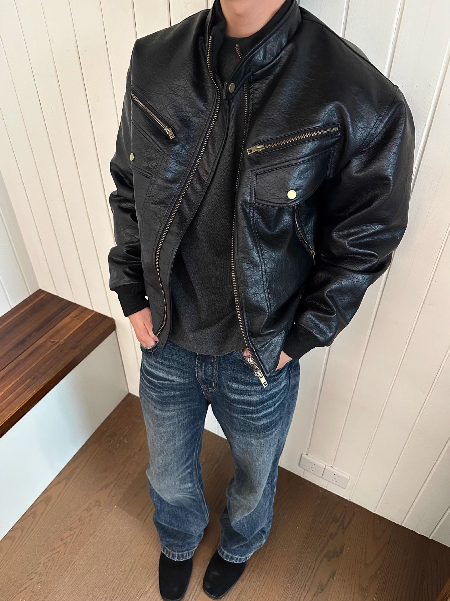 Men's Retro Leather Motorcycle Jacket With Multi Pockets Black_voghion.com