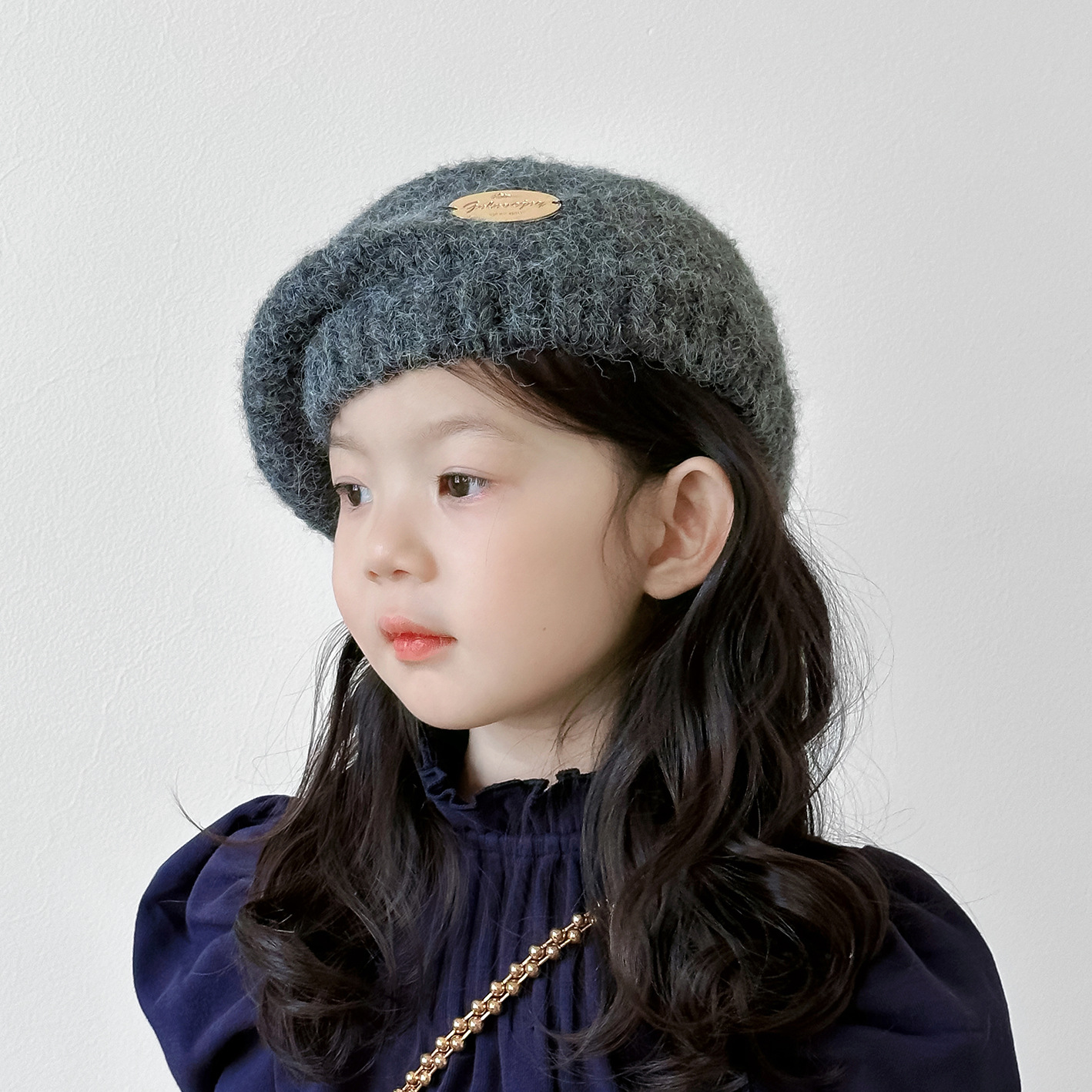 Unisex Children's hats Fall/Winter Tide Plain knit artist hats Retro berets for boys and girls_voghion.com