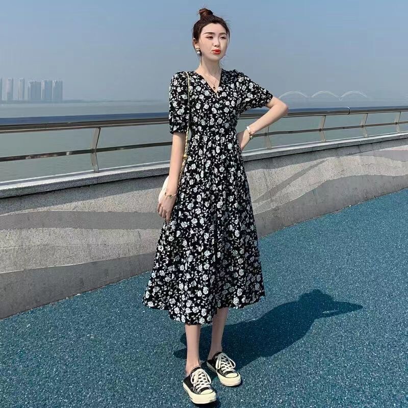 Women's Summer Floral Dress, Knee-Length, Waist-Cinching, Slimming, V-Neck Style, Short-Sleeved Dress