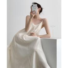 夏季设计感海边度假气质露背长裙名媛休闲法式茶歇吊带连衣裙女