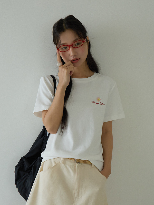 【欧凡】 面料超舒服 小花朵刺绣正肩款短袖T恤女装休闲上衣3099|undefined