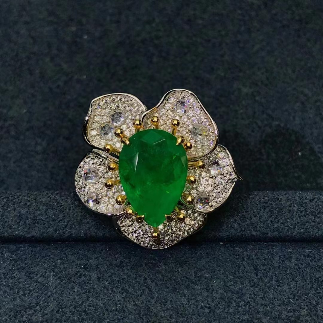 En forma de gota Esmeralda sintética anillo de piedras preciosas forma de rosa corte arte joyería anillo 6 quilates VVS nivel