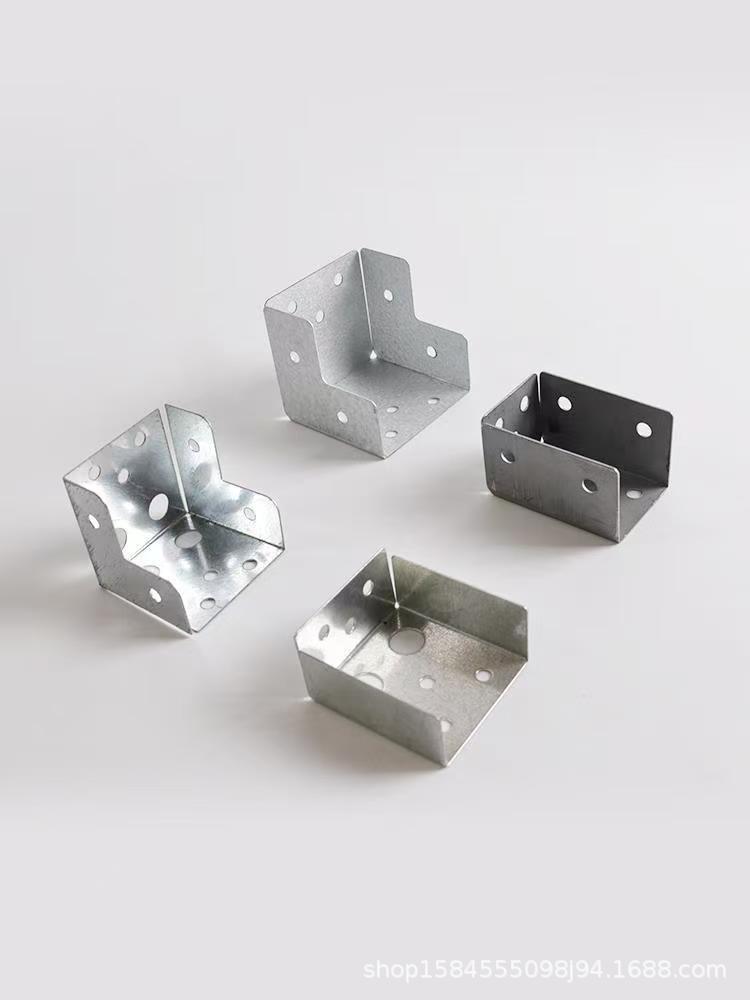 Защитный уголок C.t 20*40 большой