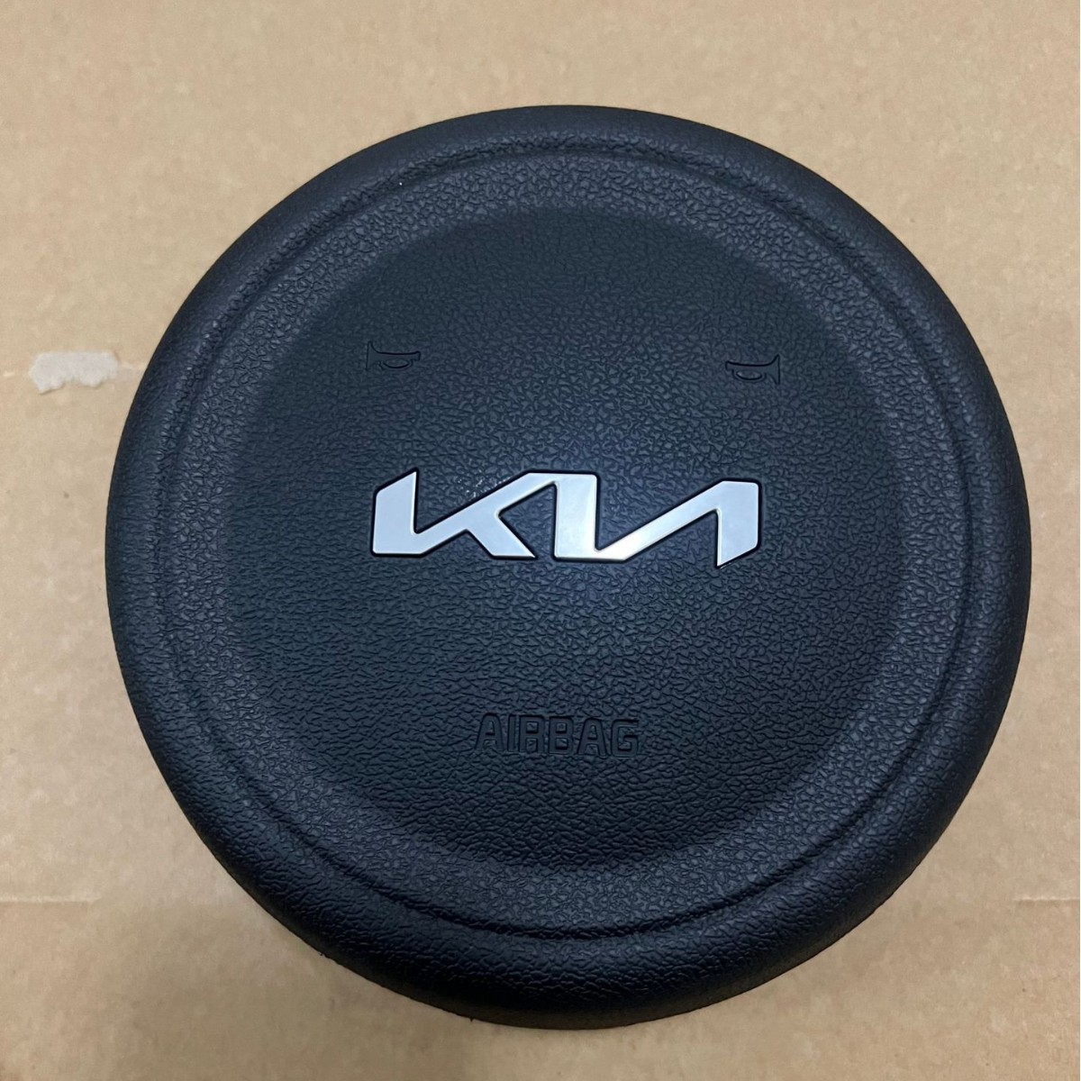 Suitable for Kia K2 K5 Sportage steering wheel cover and horn cover packaging