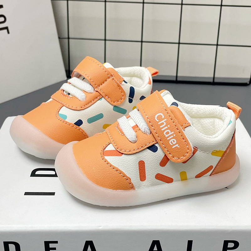 Zapatos de bebé de primavera y otoño para niños zapatos para niños de 1 1 año de edad 2 niños de fondo suave zapatos de bebé para niñas superficie de cuero