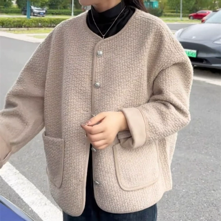 Европейские товары из овечьего меха в одном коротком пальто женский 2024 осень новая свободная мода маленький ароматный ветер шерстяной топ