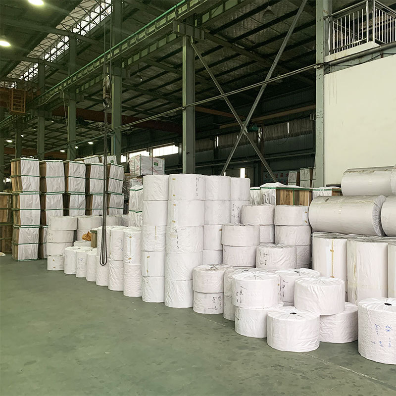 El tamaño de papel de embalaje de hardware al por mayor se puede personalizar de Corte libre de relleno de zapatos de papel ropa de papel de partición de papel a prueba de humedad