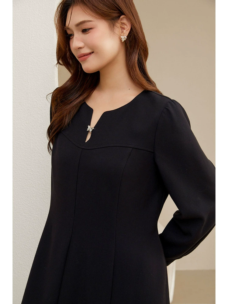 纤莉秀 Elegant winter dress, plus size, fitted