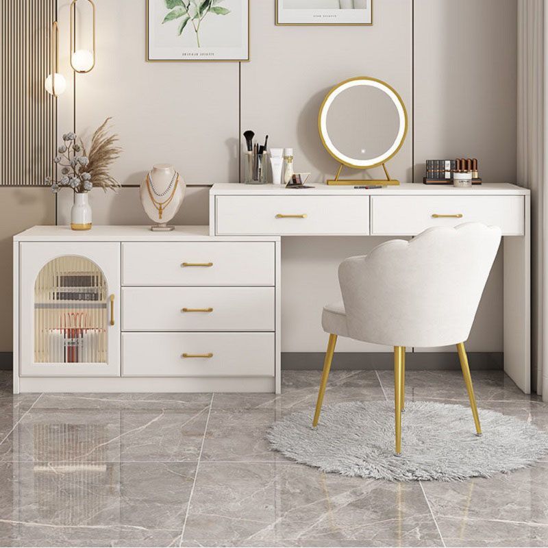 Wardrobe dormitorio moderno simple armario todo en un pequeño armario de lujo pequeño armario de cama trasera tabla de maquillaje retráctil