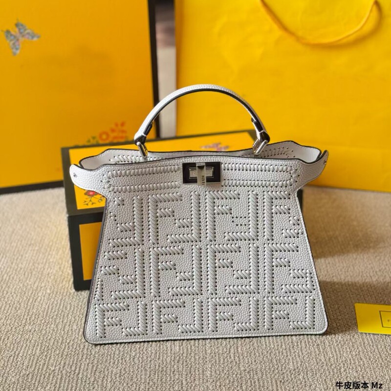 Fenjia F-Shaped Woven Handbag 2025 Cross-Border New Fashion Single Shoulder Crossbody Bag Niche Design Women's Bag Fenjia F-Shaped Woven Handbag 2025 Cross-Border New Fashion Single Shoulder Crossbody Bag Niche Design Women's Bag