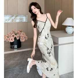 新中式印花吊带连衣裙女夏季新款国风盘扣V领收腰显瘦包臀长裙子