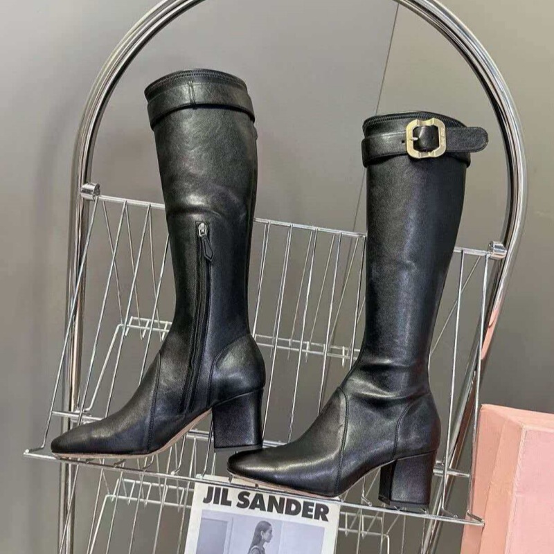 High-Top Boots for Women 2025 New Style with Metal Buckle, Chunky Heel, Height-Increasing, Fashionable, Versatile, Side Zipper, Fashion Leather High-Top Boots for Women 2025 New Style with Metal Buckle, Chunky Heel, Height-Increasing, Fashionable, Versatile, Side Zipper, Fashion Leather
