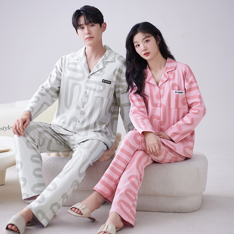 Pajamas de pareja primavera y otoño 2024 nuevo algodón de manga larga para mujeres lindas dibujos animados para hombres se pueden usar con un conjunto de ropa de casa