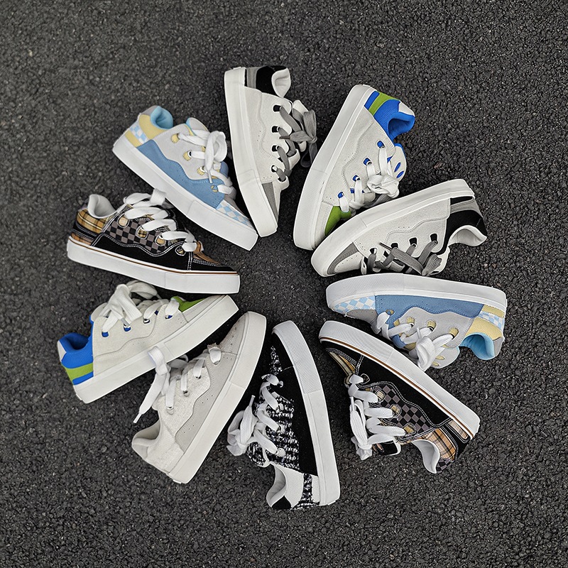 2025 primavera nuevos zapatos de pan de suela gruesa universal nicho parejas de moda universal zapatos de patineta de vello anti-camera zapatos de moda