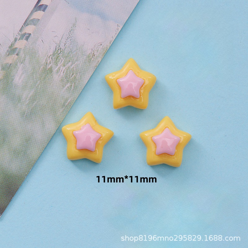 Diy mini accesorios de uñas accesorios de uñas de vestir de dibujos animados pegamento de crema ropa juguetes adornos accesorios de resina al por mayor