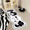Чёрно‑белый мультяшный Микки