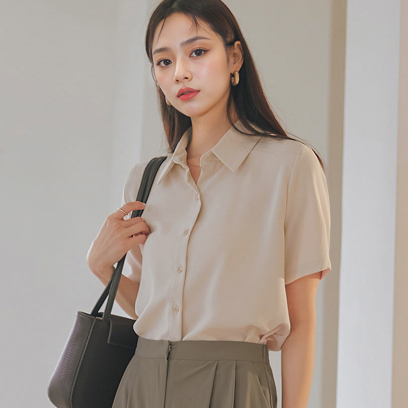 韓国版通勤ルーズ半袖シャツ女性用 2025 夏薄いデザイン多用途ファッショナブルな甘い年齢軽減シャツ|undefined