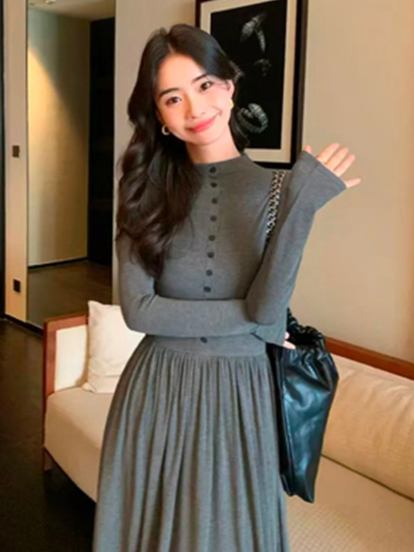 黑色赫本风长袖连衣裙女春秋慵懒风气质修身显瘦打底修身内搭长裙|undefined