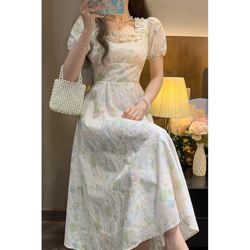 Французский стиль студенческого искусства, нишевый дизайн, шикарное темпераментное женское нежное платье с квадратным вырезом и цветочным принтом для женщин, лето